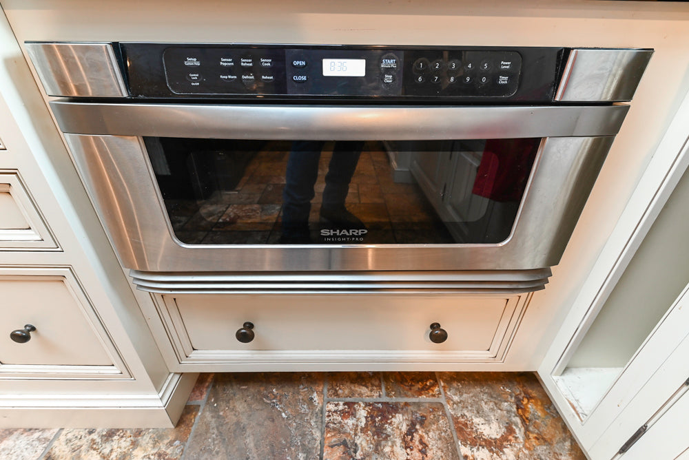 Heirloom Heritage: Traditional Off-White Kitchen with Island & Appliances