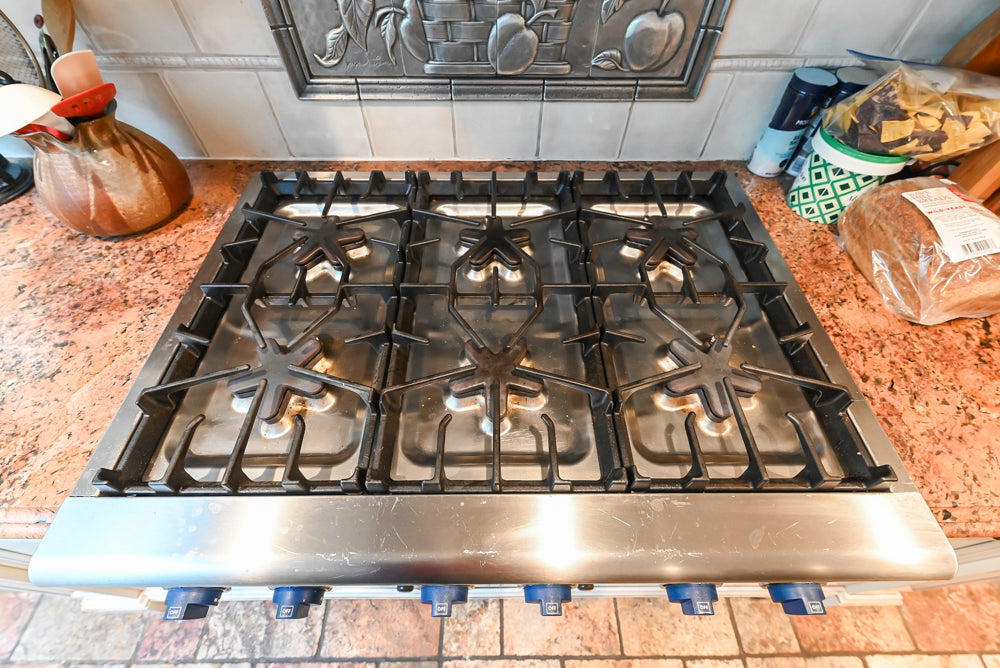Heirloom Heritage: Traditional Off-White Kitchen with Island & Appliances