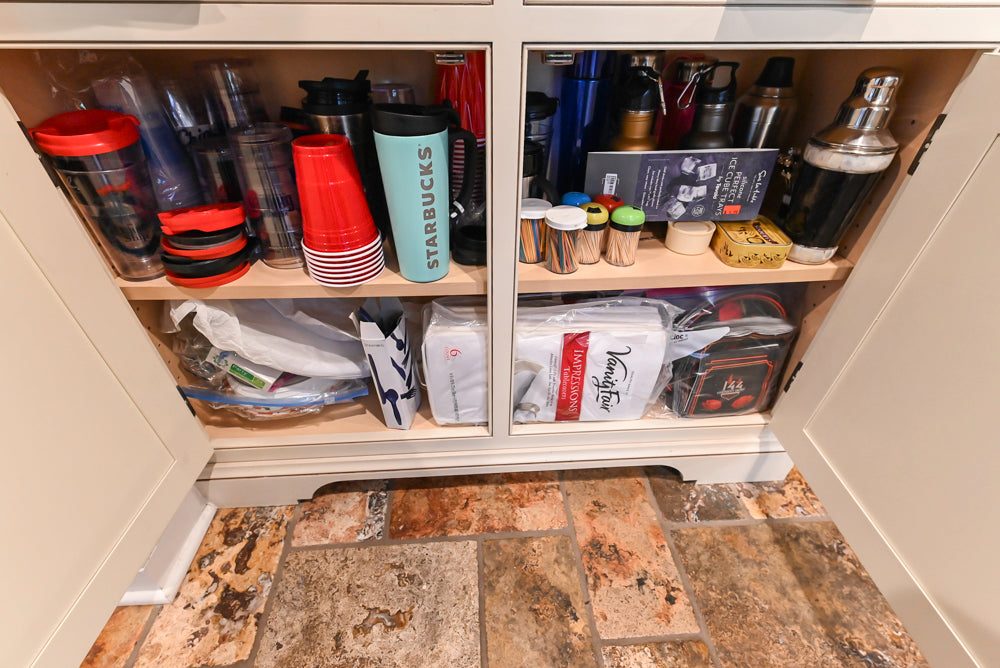 Heirloom Heritage: Traditional Off-White Kitchen with Island & Appliances