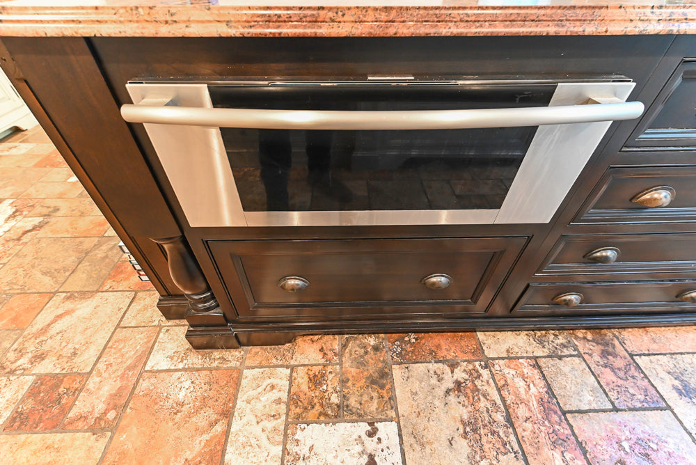 Heirloom Heritage: Traditional Off-White Kitchen with Island & Appliances