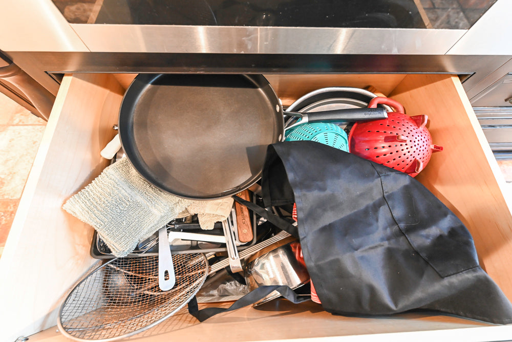 Heirloom Heritage: Traditional Off-White Kitchen with Island & Appliances