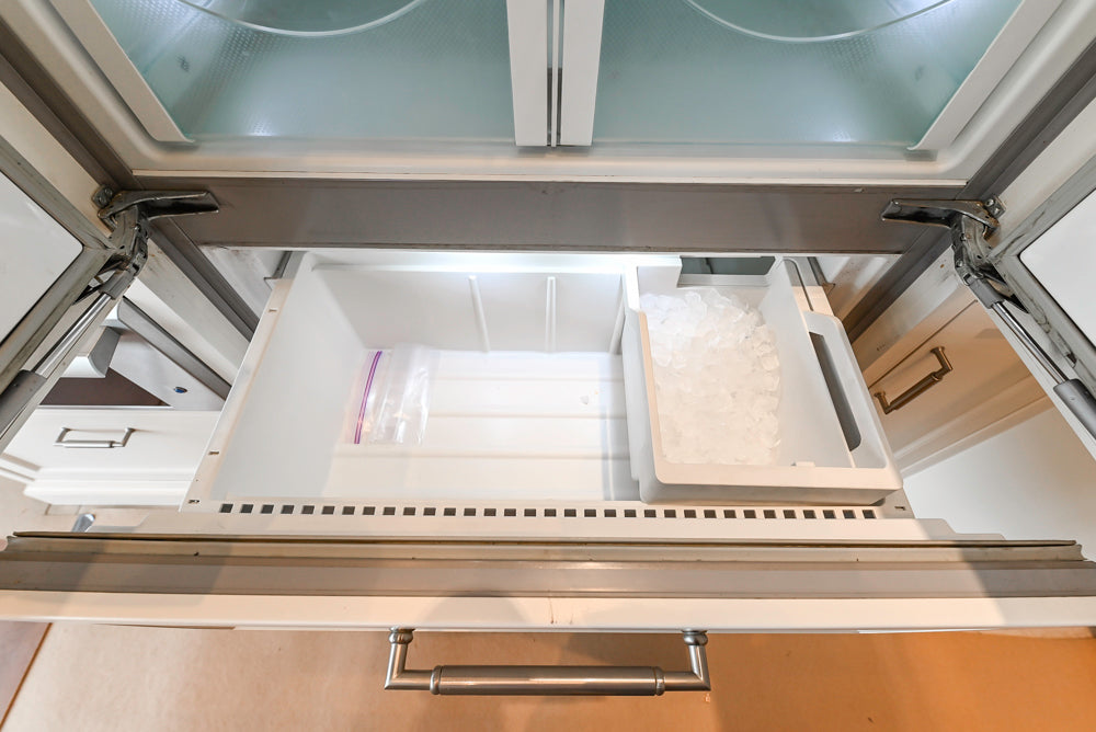 Traditional All-White Quartz Kitchen with Island