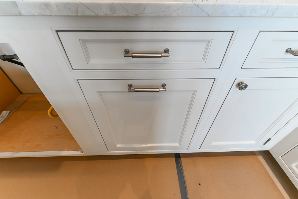 Traditional All-White Quartz Kitchen with Island