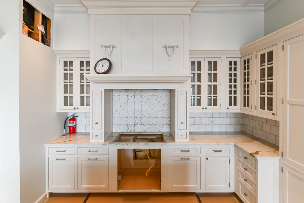 Traditional All-White Pre-Owned Kitchen with Quartz Island