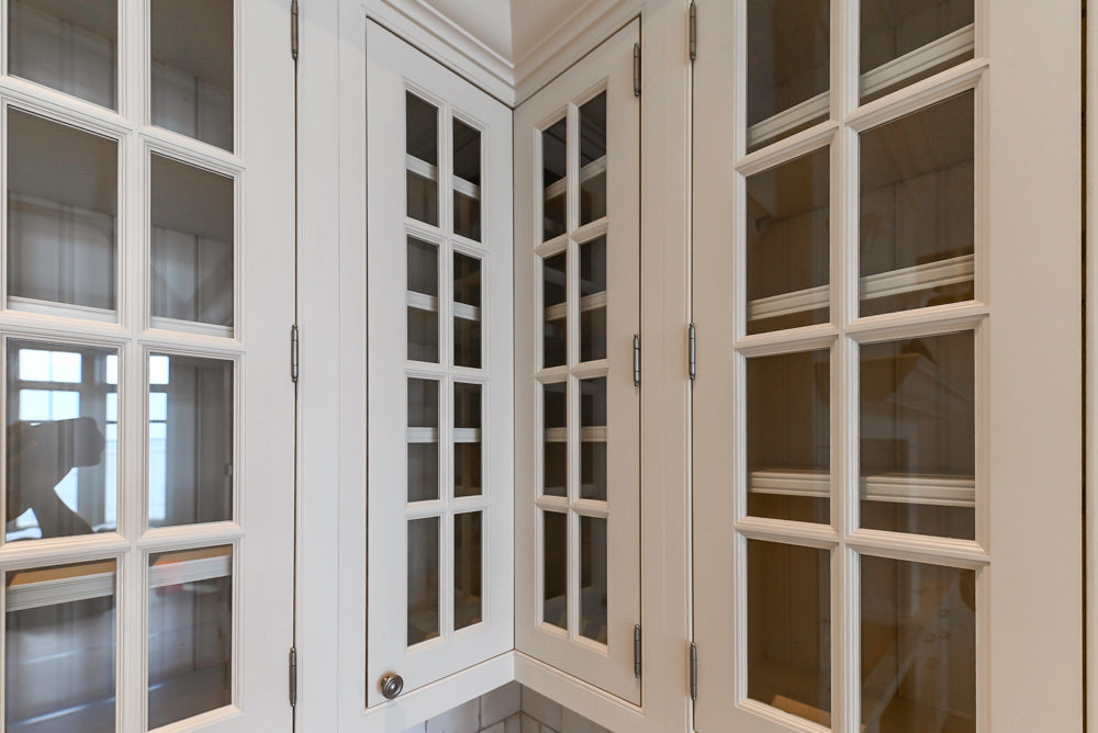 Traditional All-White Quartz Kitchen with Island