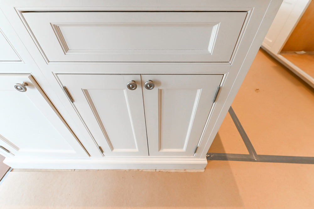 Traditional All-White Quartz Kitchen with Island