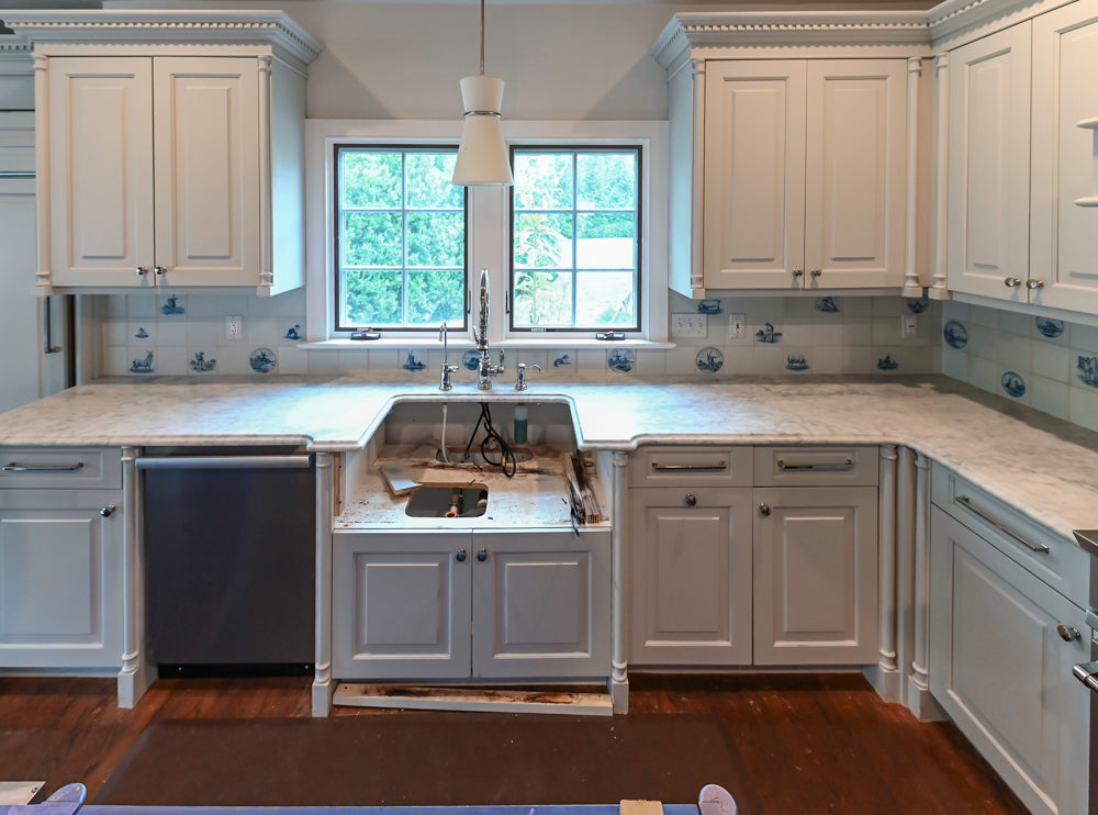 Traditional White Pre-Owned Kitchen with Blue Island and Appliances