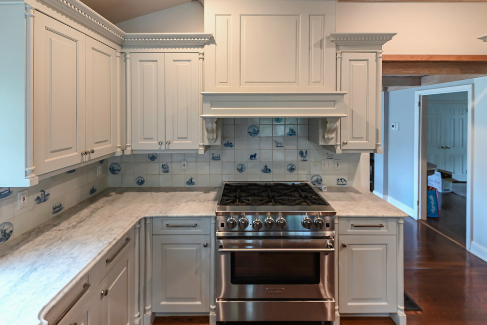 Traditional White Pre-Owned Kitchen with Blue Island and Appliances