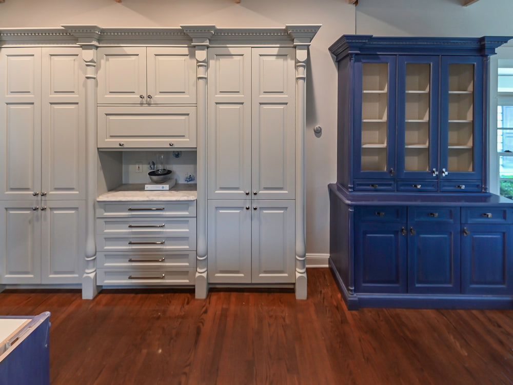 Traditional White Pre-Owned Kitchen with Blue Island and Appliances