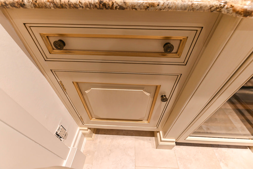 Clive Christian Regency Traditional Cream Kitchen with Double Island, Butlers Pantry & Sub-Zero/Wolf Appliances