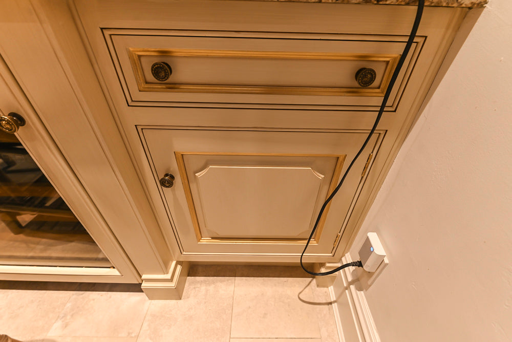 Clive Christian Regency Traditional Cream Kitchen with Double Island, Butlers Pantry & Sub-Zero/Wolf Appliances