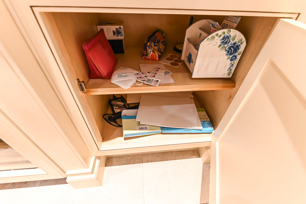 Clive Christian Regency Traditional Cream Kitchen with Double Island, Butlers Pantry & Sub-Zero/Wolf Appliances