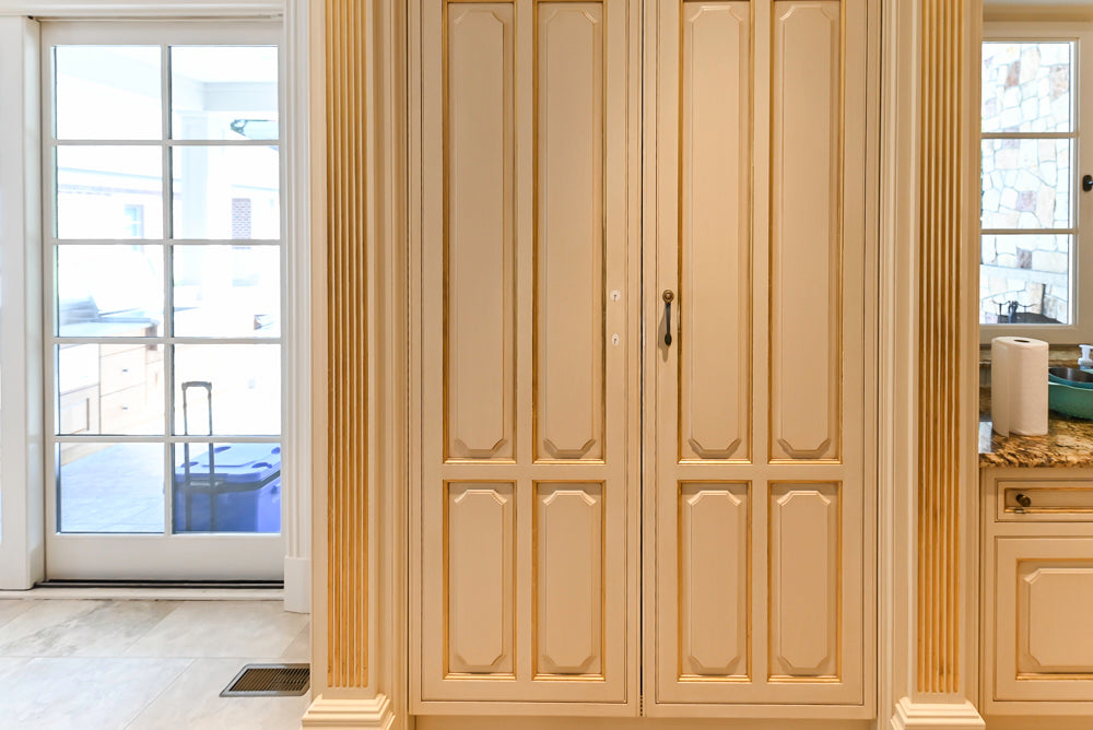 Clive Christian Regency Traditional Cream Kitchen with Double Island, Butlers Pantry & Sub-Zero/Wolf Appliances