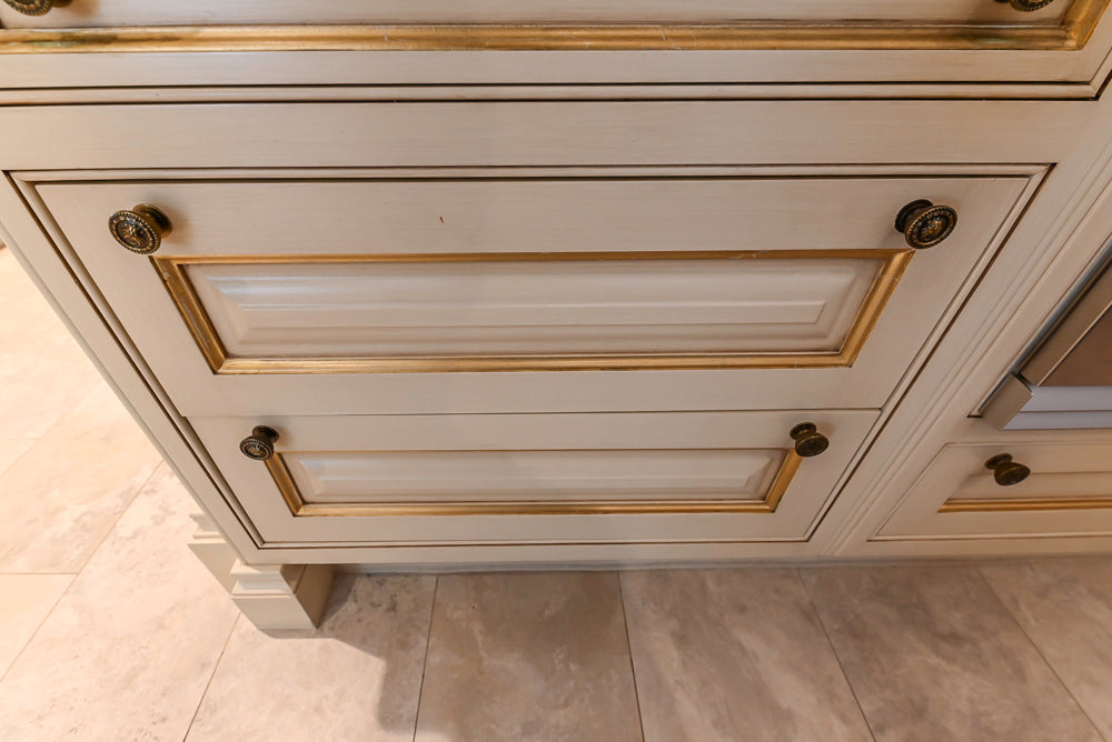 Clive Christian Regency Traditional Cream Kitchen with Double Island, Butlers Pantry & Sub-Zero/Wolf Appliances