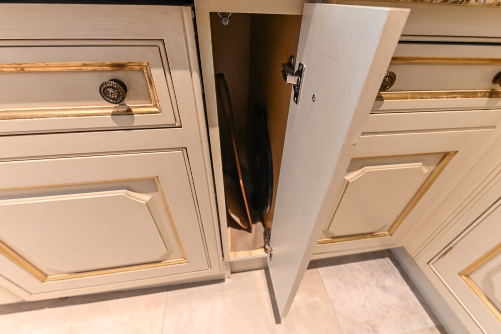 Clive Christian Regency Traditional Cream Kitchen with Double Island, Butlers Pantry & Sub-Zero/Wolf Appliances