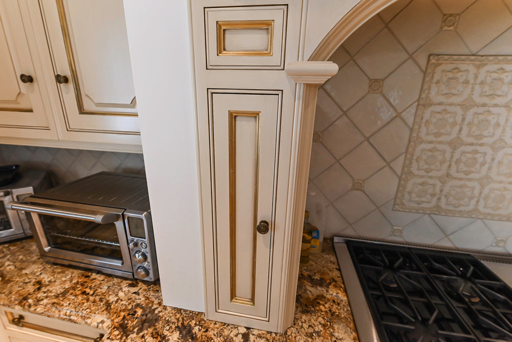 Clive Christian Regency Traditional Cream Kitchen with Double Island, Butlers Pantry & Sub-Zero/Wolf Appliances