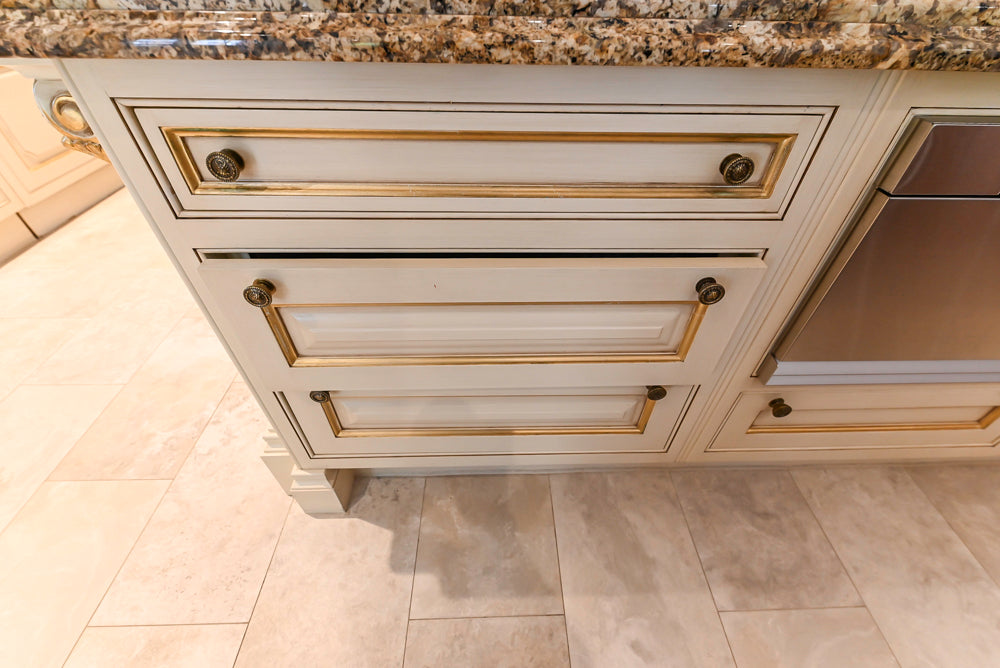 Clive Christian Regency Traditional Cream Kitchen with Double Island, Butlers Pantry & Sub-Zero/Wolf Appliances