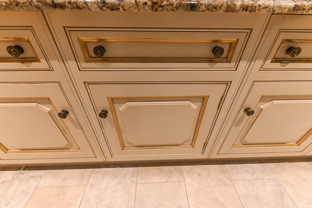 Clive Christian Regency Traditional Cream Kitchen with Double Island, Butlers Pantry & Sub-Zero/Wolf Appliances