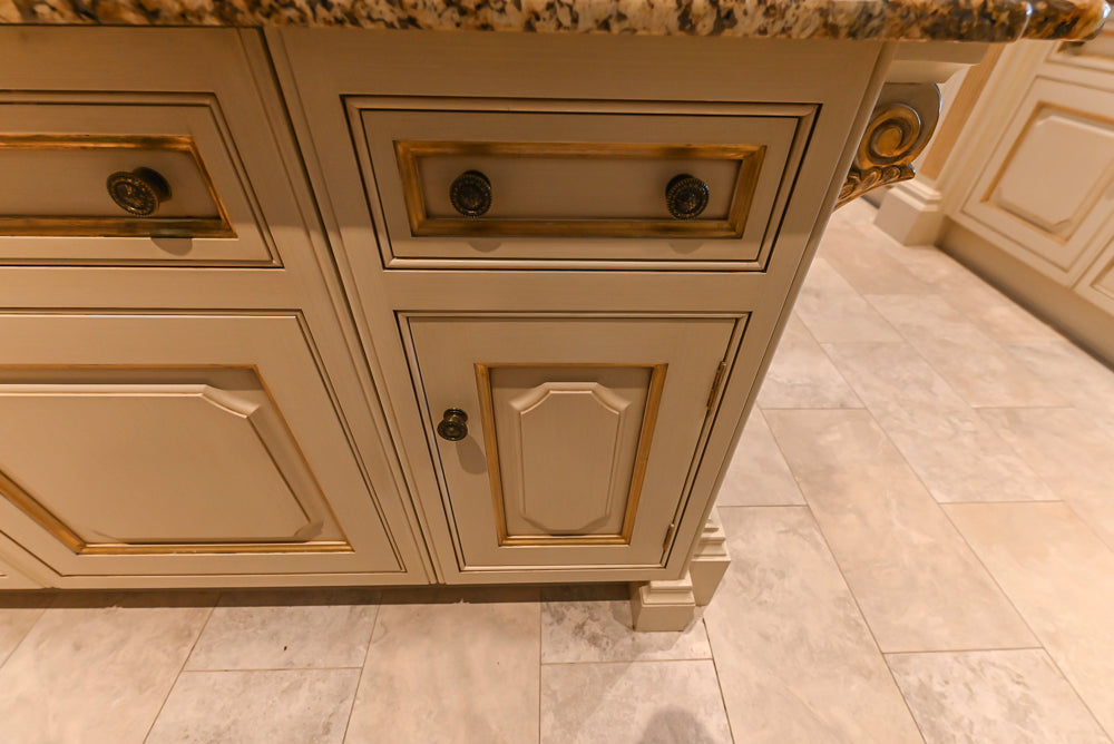 Clive Christian Regency Traditional Cream Kitchen with Double Island, Butlers Pantry & Sub-Zero/Wolf Appliances