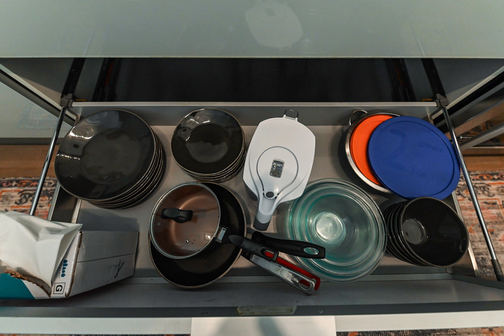 Cesar Modern Glossy White Kitchen with Black Granite Countertops & Appliances