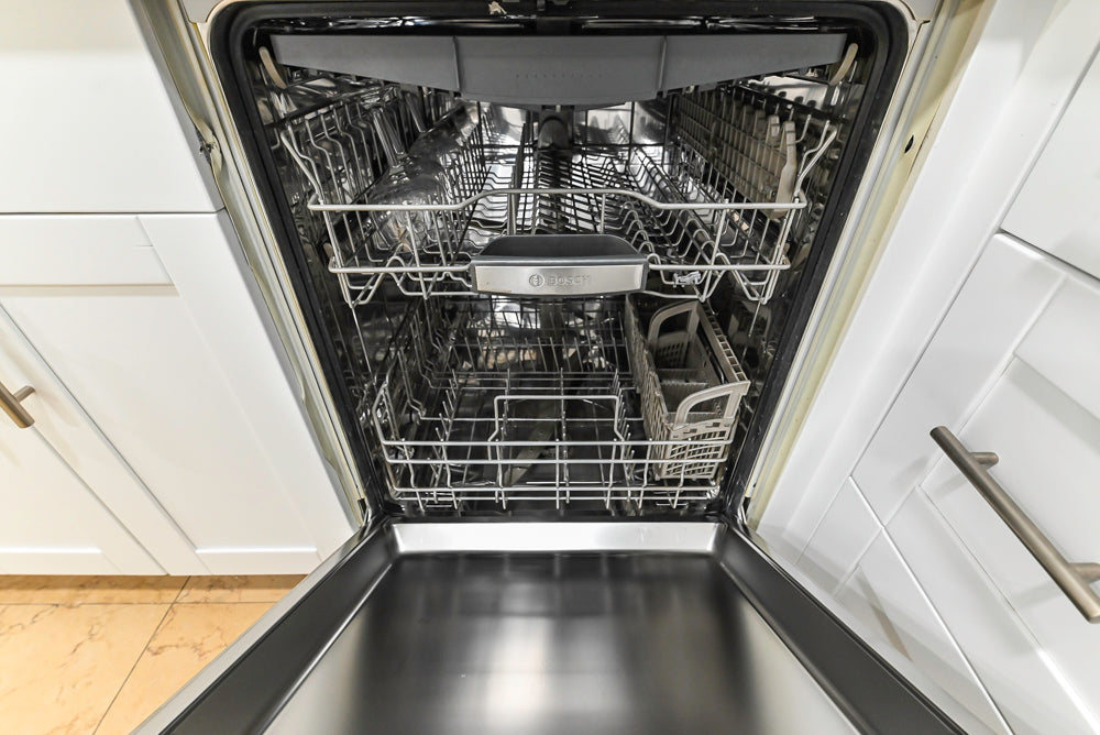Heritage Transitional White Kitchen with Island and Stainless Steel Appliances