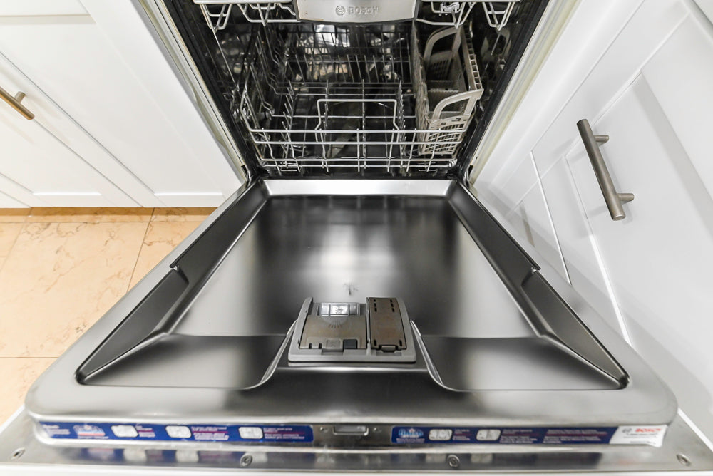 Heritage Transitional White Kitchen with Island and Stainless Steel Appliances