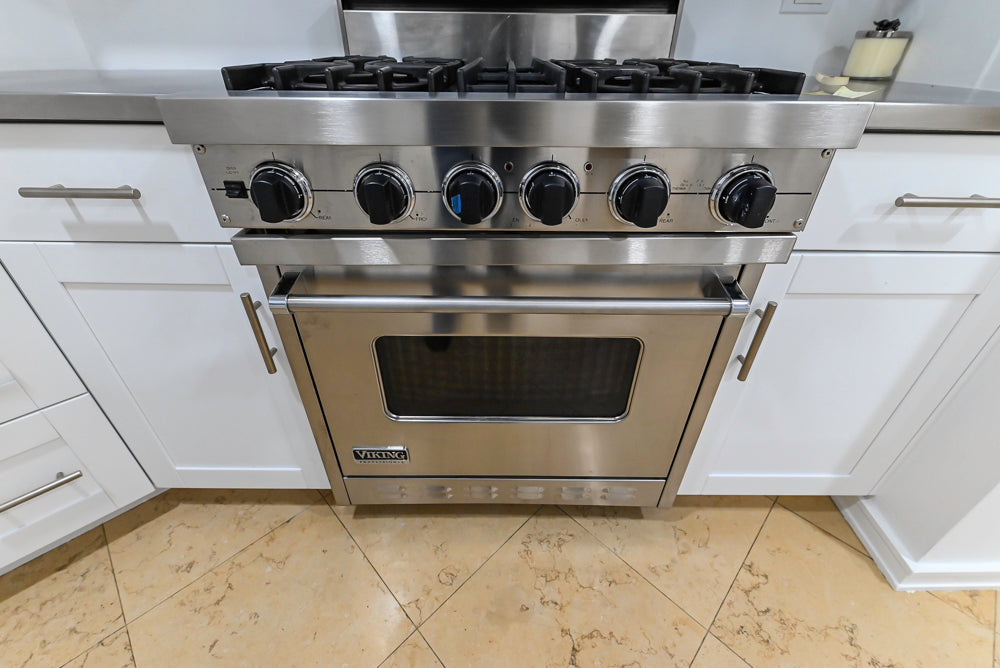 Heritage Transitional White Kitchen with Island and Stainless Steel Appliances