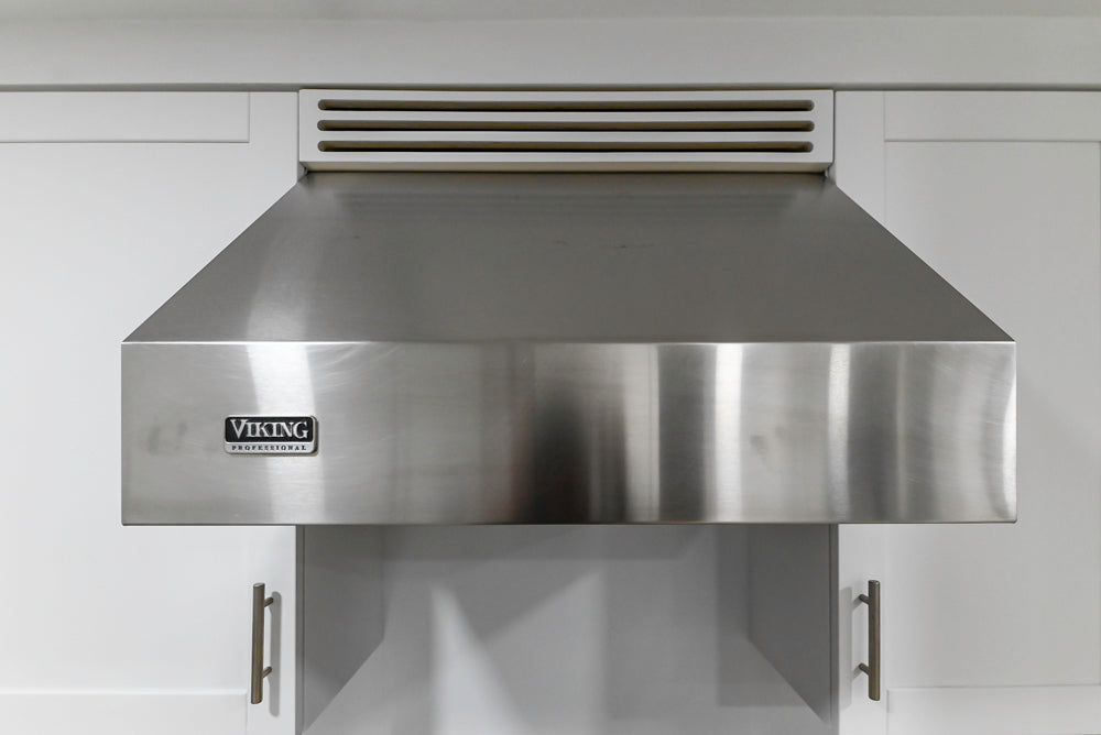 Heritage Transitional White Kitchen with Island and Stainless Steel Appliances