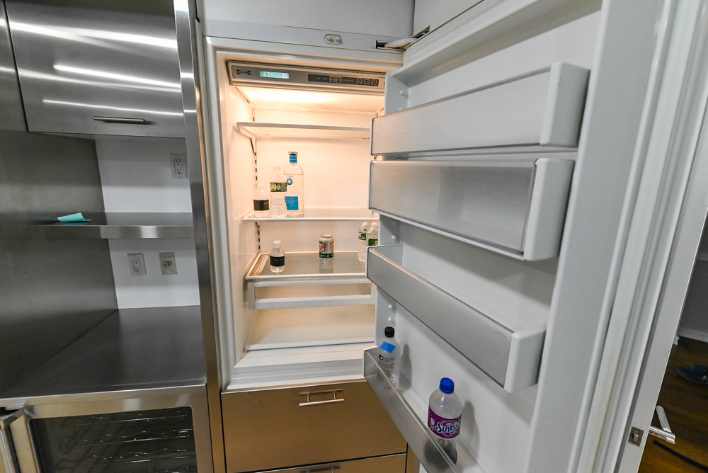 Heritage Transitional White Kitchen with Island and Stainless Steel Appliances