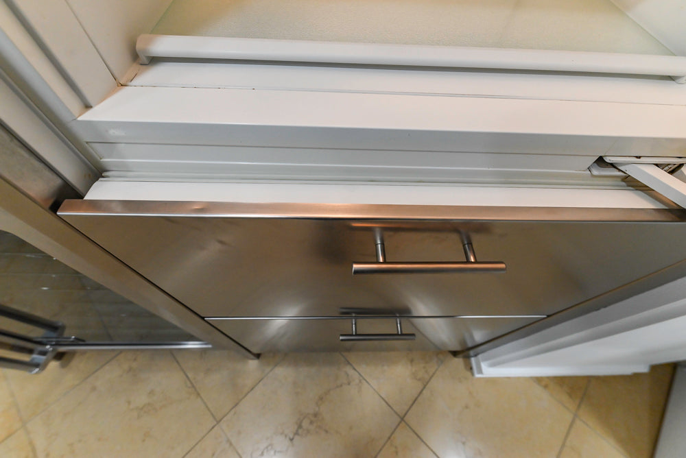 Heritage Transitional White Kitchen with Island and Stainless Steel Appliances