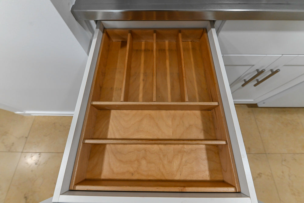 Heritage Transitional White Kitchen with Island and Stainless Steel Appliances