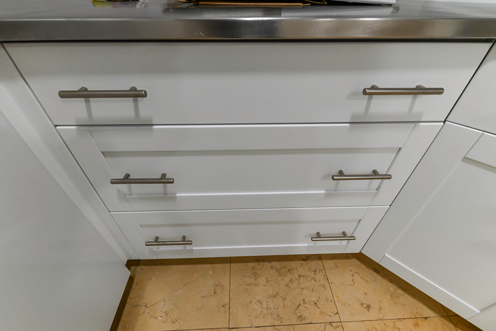 Heritage Transitional White Kitchen with Island and Stainless Steel Appliances