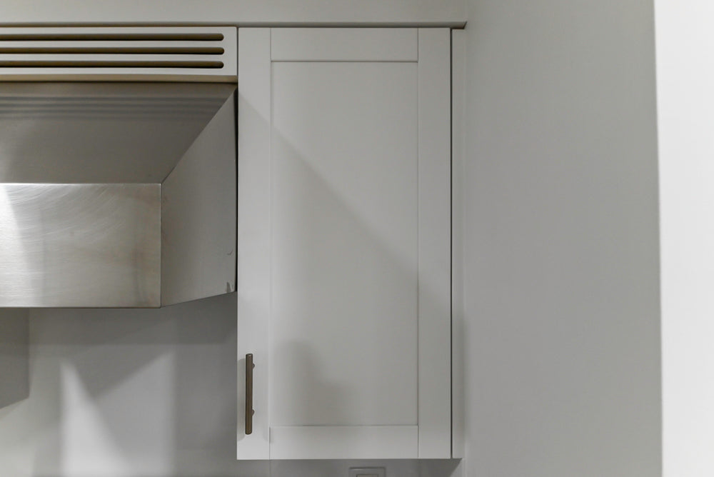 Heritage Transitional White Kitchen with Island and Stainless Steel Appliances