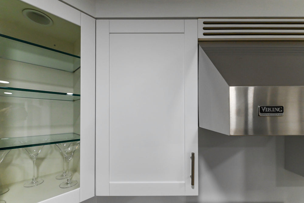Heritage Transitional White Kitchen with Island and Stainless Steel Appliances