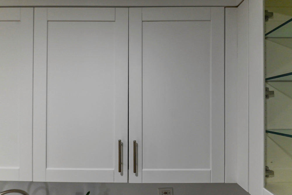 Heritage Transitional White Kitchen with Island and Stainless Steel Appliances