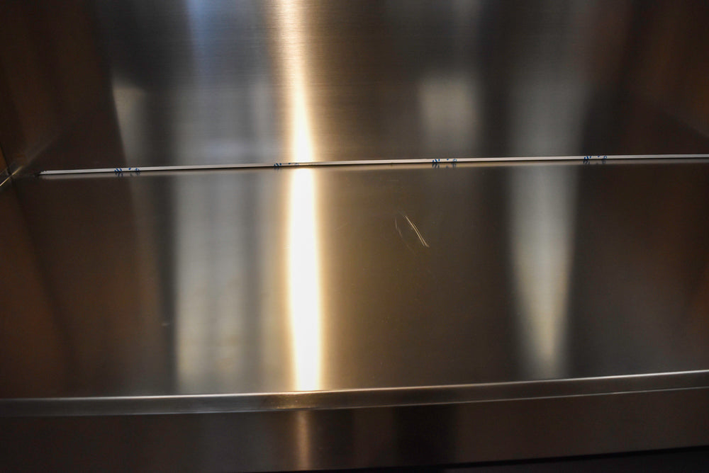 Doimo Cucine Modern Two-Tone Kitchen with Grey Island