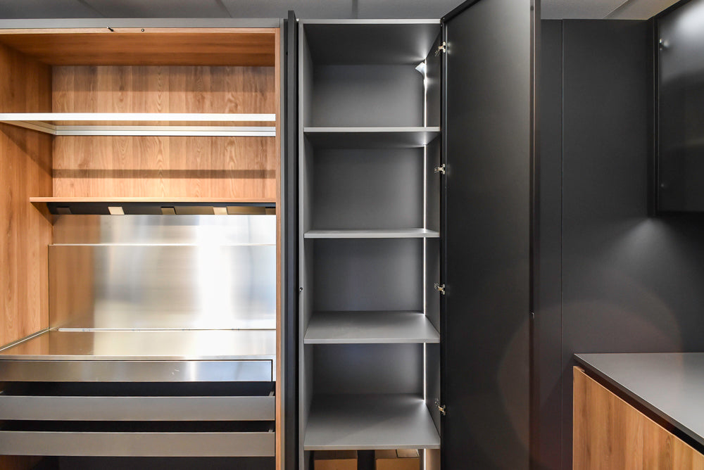 Doimo Cucine Modern Two-Tone Kitchen with Grey Island