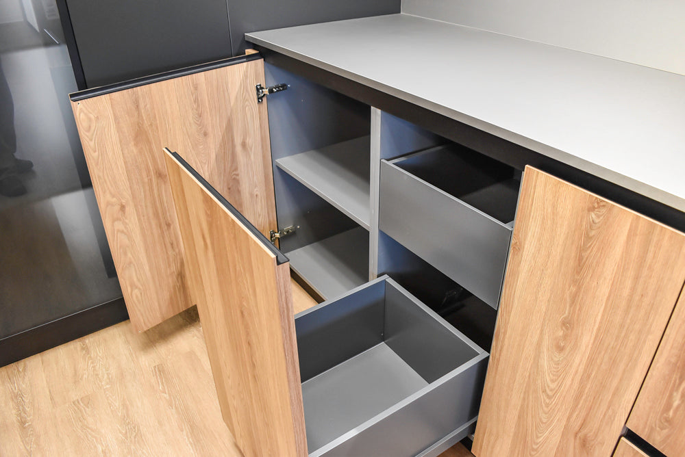 Doimo Cucine Modern Two-Tone Kitchen with Grey Island