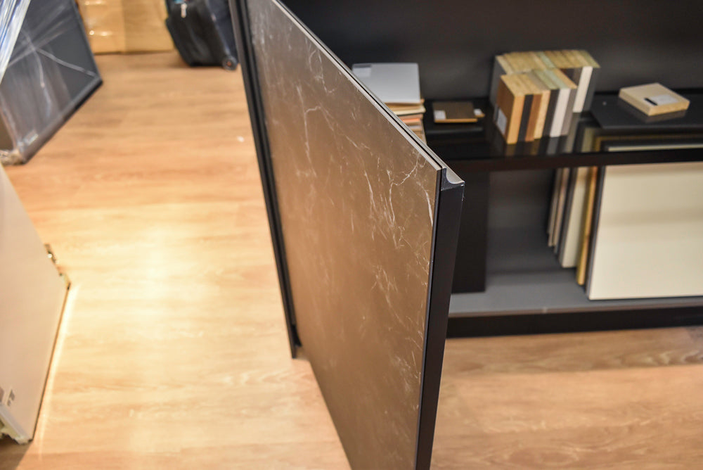 Doimo Cucine Modern Two-Tone Kitchen with Black Island