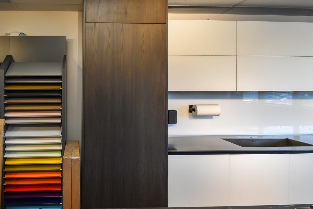 Doimo Cucine Modern Two-Tone Kitchen with Black Island