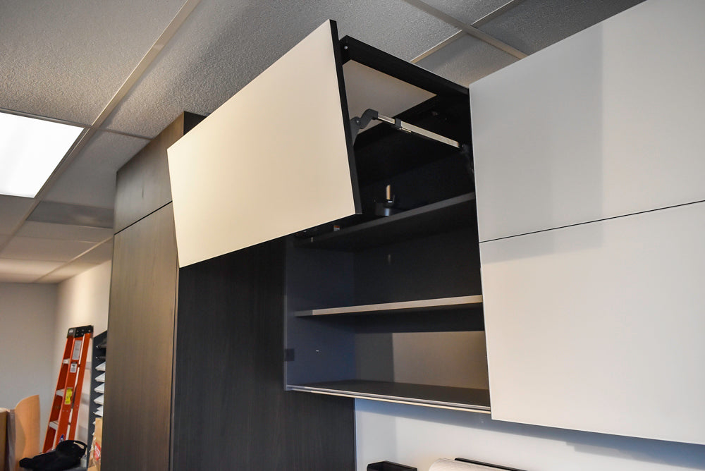 Doimo Cucine Modern Two-Tone Kitchen with Black Island