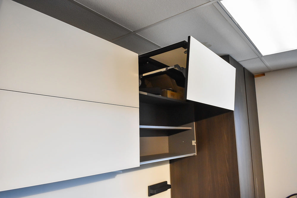 Doimo Cucine Modern Two-Tone Kitchen with Black Island