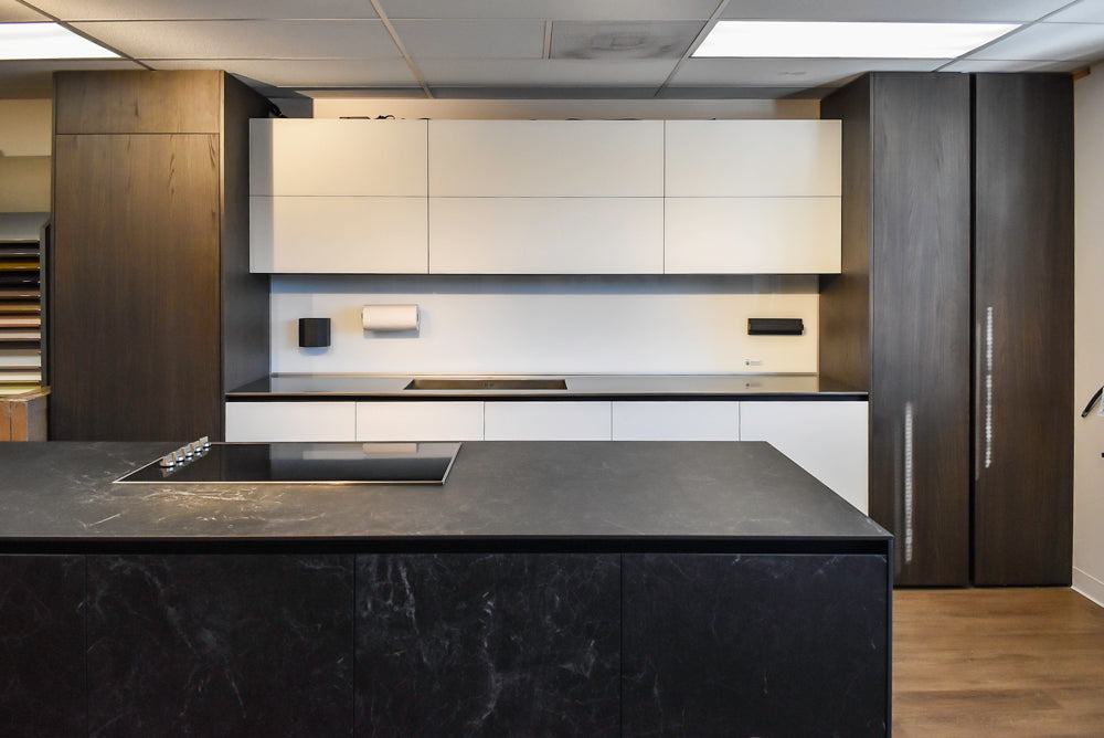 Doimo Cucine Modern Two-Tone Kitchen with Black Island