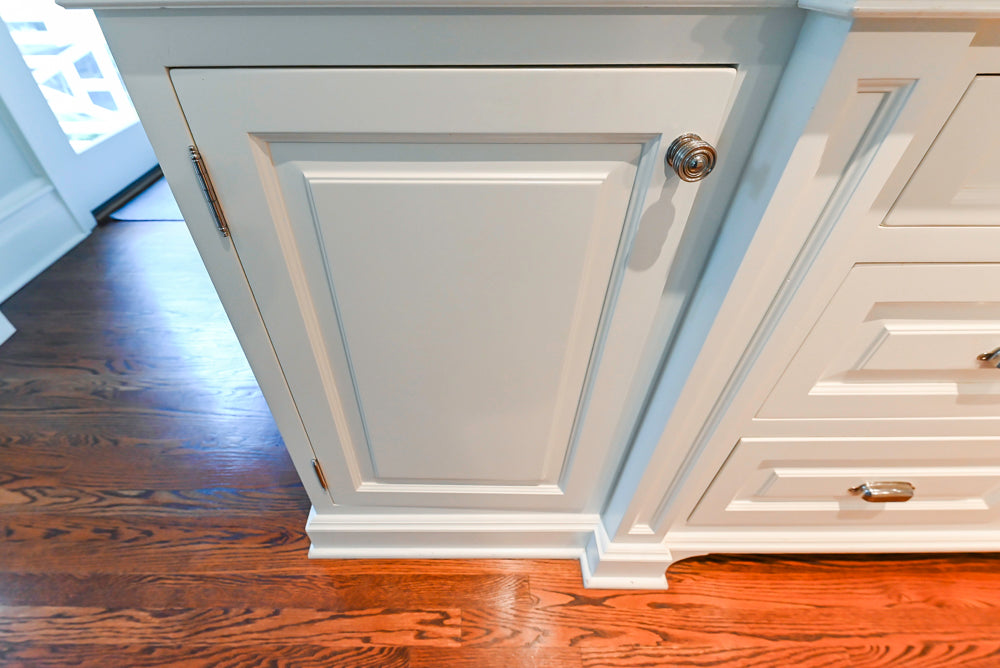 Pristine Premier: Traditional White Kitchen with Marble Island & Appliances