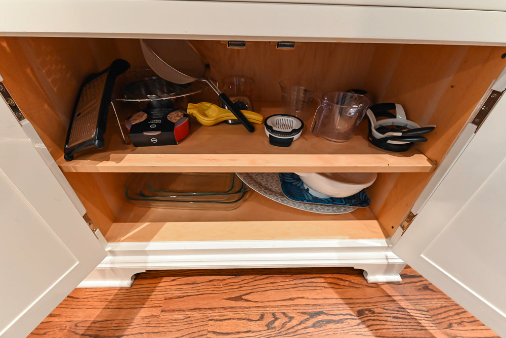 Pristine Premier: Traditional White Kitchen with Marble Island & Appliances