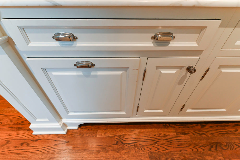 Pristine Premier: Traditional White Kitchen with Marble Island & Appliances