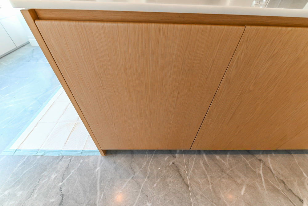 Aran Cucine Modern Glossy White Kitchen with Island, Marble Countertops & Miele Appliances