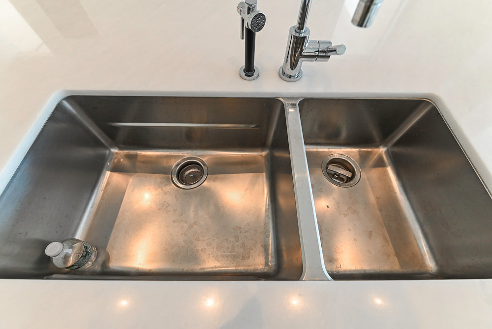 Aran Cucine Modern Glossy White Kitchen with Island, Marble Countertops & Miele Appliances