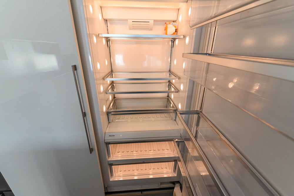 Aran Cucine Modern Glossy White Kitchen with Island, Marble Countertops & Miele Appliances