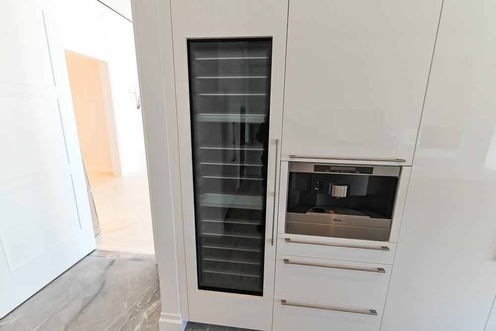 Aran Cucine Modern Glossy White Kitchen with Island, Marble Countertops & Miele Appliances